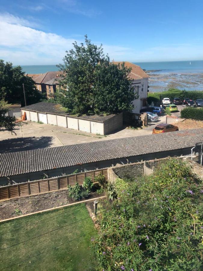 Beaucroft Mansions Seafront Apartment Margate Bagian luar foto